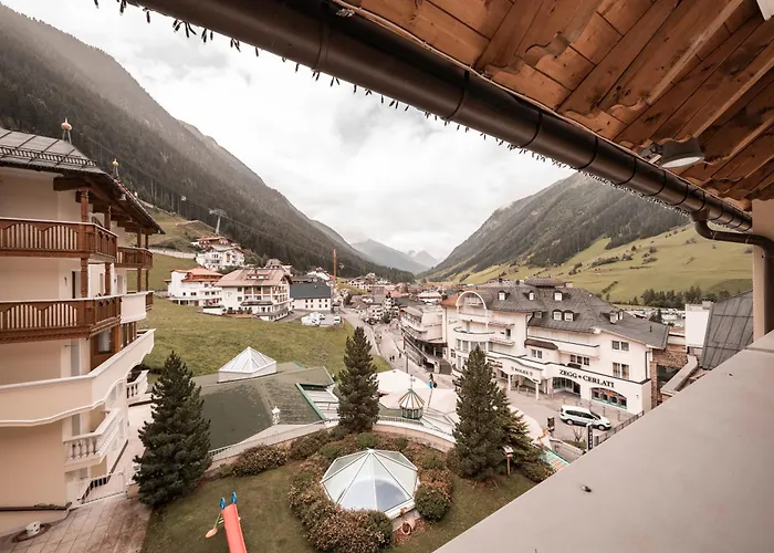 Superior Post Hotel 4*