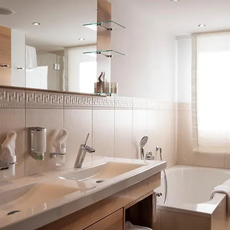 Superior Post Ischgl