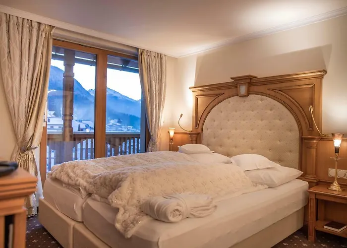 Superior Post Hotel 4*