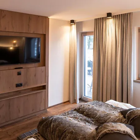 Superior Post Ишгль